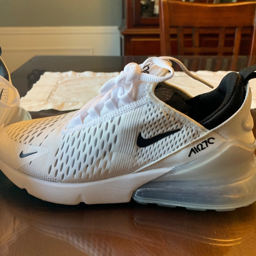Women’s Air max 270